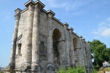 Vista lateral y porterior Vista lateral y porterior