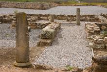 Pórtico y planta de domus